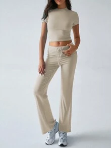 Bộ đồ thể thao mùa hè phong cách Y2K dành cho nữ của GAOVOT, bao gồm áo thun cổ tròn tay ngắn màu trơn và quần ống đứng ôm sát. - kaki nhẹ - Xem 7