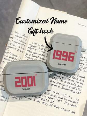 1 pièce Étui pour écouteurs personnalisable avec nom et date d'anniversaire en anglais, coque souple minimaliste en TPU avec revêtement gris, compatible avec les Airpods 1/2, 3, 4 et Pro.