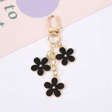 TTOBS 1pc Elegant Leather Key Chain With Lovely Flower Pendant - Durable, Fashionable And Multifunctional Keychain For Women - Variety Of Colors, Perfect Accessory And Gifting Idea For Car Owners