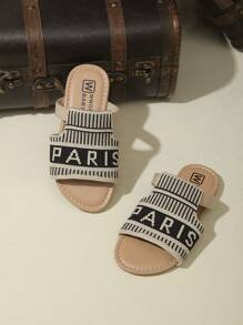 2025 New European & American Style Round Toe Letter Embroidered Beach Slippers (Women)