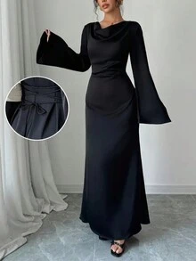Women's Elegant Solid Color Draped Collar Flared Sleeve Arabic Style Dress - Black - View 2