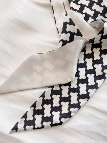 4pcs Christmas & New Year Slim Long Skinny Scarves, Atmosphere Inspired, Suitable For Tying As Waistband, Professional Neckerchief