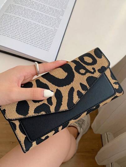 女士豹纹三折长款钱包手拿包，大容量多卡位，适合办公室女士、旅行、生日礼物、时尚便携长款钱包