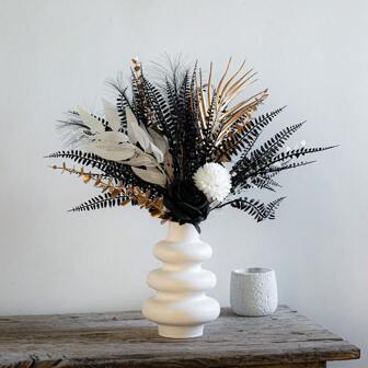 1 Pc Bohemian Style Artificial Flower Bouquet - Black And White Rose Combination, Plastic Floral Arrangement, Suitable For Home, Wedding, Vase Decoration, Perfect For Halloween, Thanksgiving, Valentine's Day, Graduation Ceremony, Valentine's Day, Gift Gifts Birthday,Fall Decor,Autumn,Fake Plants