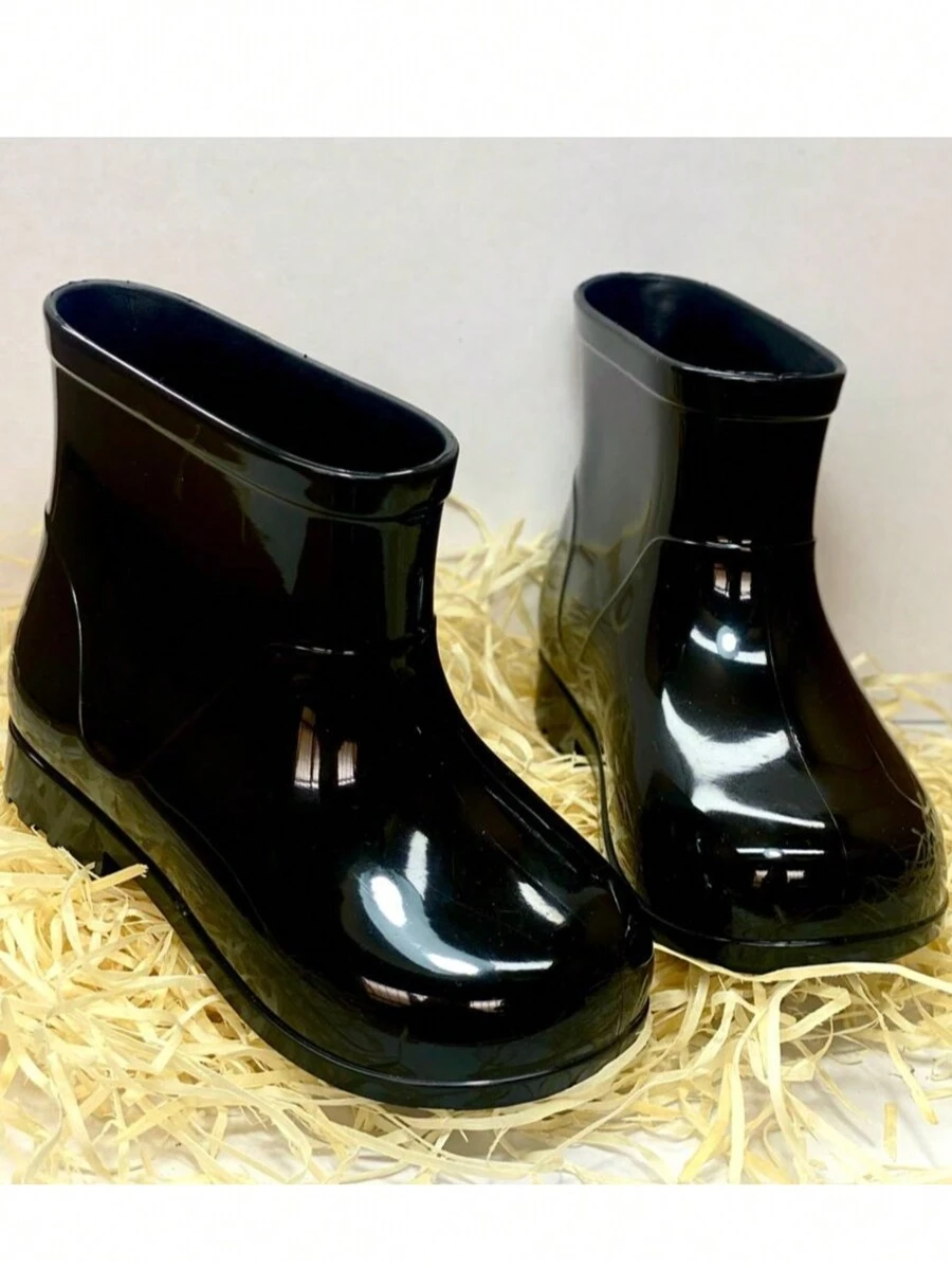 Comfortable Children's Rain Boot For Boys And Girls - Black - View 1
