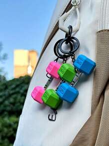 街头男女哑铃吊饰钥匙扣，现代简约健身钥匙扣组合，迷你哑铃钥匙扣，适合健身爱好者作为日常佩戴或贴心礼物