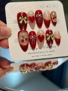10pcs American Retro Sweet Cherry Nail Stickers, Vintage INS Style 3D Red Cherry Gold Bow Handmade Almond-Shaped Gel Nail Art, Exquisite Retro Cute Manicure, Hand-Painted Bow And Heart, New Year Nails, Holiday Nails, Precise Vintage Sense Hot Girl Nails, Bling Sparkling Gold Beads, Handmade Reusable Press-On Nails, Y2K Nails (Random Packaging Card)