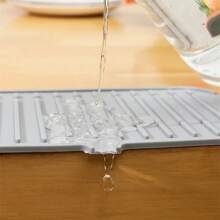 1pc Silicone Faucet Mat Water Ripples Kitchen Bathroom Drainage Pad Wash Basin Large Sink Splash Pad Countertop Protector - Multicolor - View 5