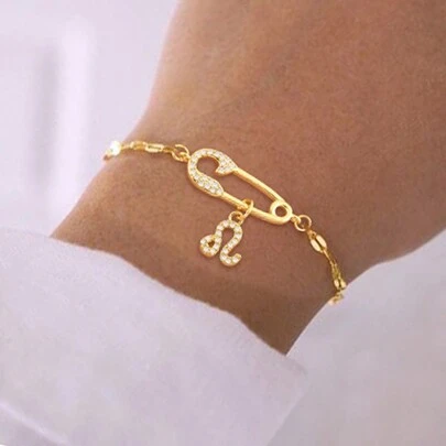 1 pieza Nuevo brazalete de cadena de labios de acero inoxidable dorado con diseño zodiacal simple para mujeres