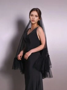 1 Pc Bridal Short Veil With Ruffled Multi-Layer Lace, White, Black Or Nude Tulle Puff For Photo Shoot