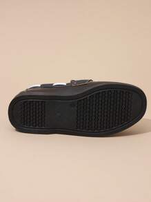 1 Pair Handmade Stitched Flat Leather Shoes, Versatile Children Performance Shoes - Black - View 6