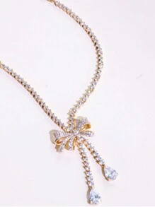 Bowknot Design PendantNecklace For Women Wedding Luxury Copper Pendantwith Zirconia InlaidBowknot Pendant Necklace