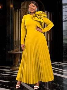 Plus Size Solid Color Floral Fitted Long Sleeve Pleated Dress Elegant - Yellow - View 5