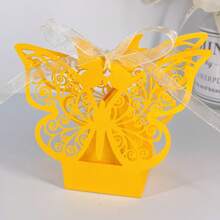 50 piezas Caja de chocolate con forma de mariposa cortada con láser, caja de regalo con mariposa de unicolor, caja de caramelos para boda, bolsa de caramelos de regalo, embalaje de caramelos para fiesta en caja de papel con mariposa, precio talla grande bajo, suministros para pequeños negocios, caja de regalo, decoración de boda, boda, caja de regalo, suministros de boda