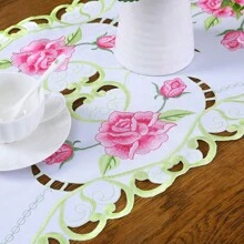 1PC, Aleer de masă din poliester brodat-Design scobit manual, potrivit pentru camere de zi, bucătării, petreceri, foarte potrivit pentru decorarea casei de vacanță și a cateringului.