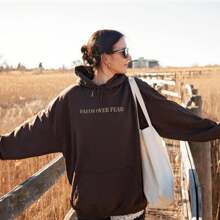 Sudadera con capucha cristiana "La fe sobre el miedo", sudadera cristiana, sudadera con capucha de Jesús, sudadera de moda, camiseta con versículo bíblico, ropa unisex estética