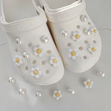 14pcs/Set White Flower & Faux Pearl Shoe Charms For Clogs Sandal Garden Shoes Silicone Bracelet Decoration, DIY Accessories,Festival Gift