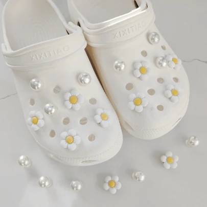 14pcs/Set White Flower & Faux Pearl Shoe Charms For Clogs Sandal Garden Shoes Silicone Bracelet Decoration, DIY Accessories,Festival Gift