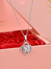 1pc Copper Encrusted Zirconia Four-Leaf Flower Pendant Necklace, Ultra Shiny Luxury Versatile Women's Fashion Necklace, Simulated Rose Flower Gift Box, Romantic Gift For Valentine's Day Or Anniversary,Mom,Mother,Mother's Day,Gift - Four-leaf Flower - View 3