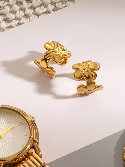 Uworld 1 paire de clips d'oreille en acier inoxydable de haute qualité pour dames, de design fleuri en forme de C, plaqués or 18 carats, étanches. Bijoux de mode raffinée, convenant pour un usage quotidien, les vacances, la plage, etc.