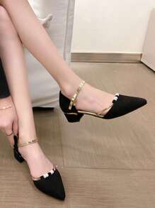 Bombas de Salto Alto com Decoração de Strass em Cor Sólida para Mulheres no Outono/Inverno, Sapatos de Vestir com Salto Médio Grosso e Bico Fino, Slip-On, Bomba de Trabalho com Tira Preta, Fivela, Plataforma Baixa e Sola Macia, Saltos para Festa e Casamento, Elegante