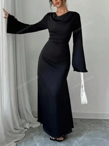 Women's Elegant Solid Color Draped Collar Flared Sleeve Arabic Style Dress