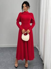 红色多向可穿领 A 字形蝴蝶结长袖女式连衣裙