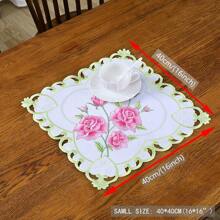 1PC, Aleer de masă din poliester brodat-Design scobit manual, potrivit pentru camere de zi, bucătării, petreceri, foarte potrivit pentru decorarea casei de vacanță și a cateringului.