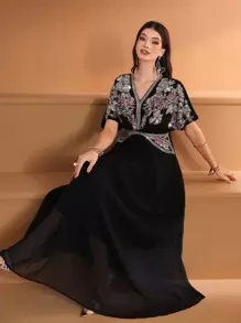 女式 V 领刺绣优雅高腰全长阿拉伯连衣裙