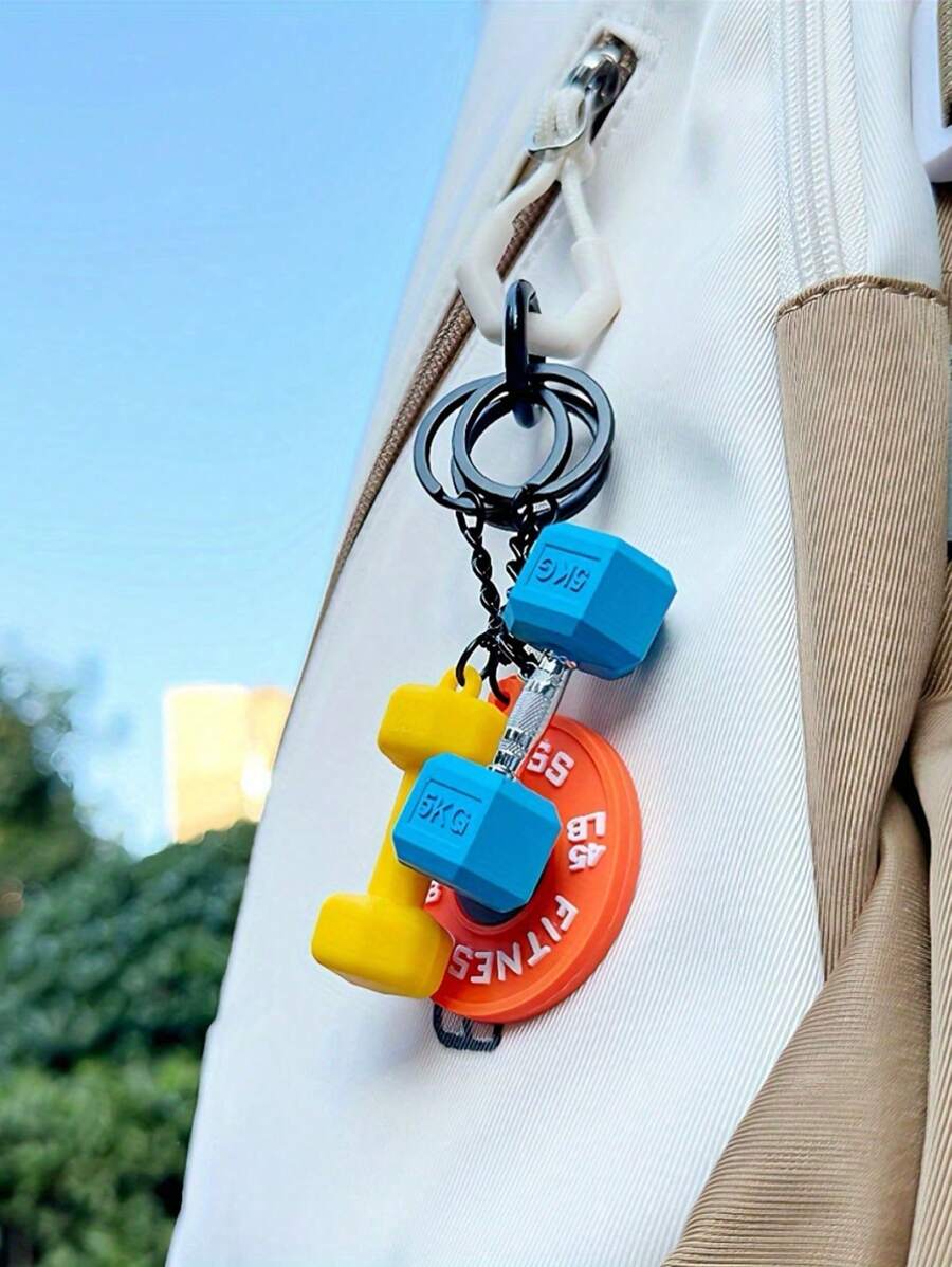 街头男女哑铃吊饰钥匙扣，现代简约健身钥匙扣组合，迷你哑铃钥匙扣，适合健身爱好者作为日常佩戴或贴心礼物