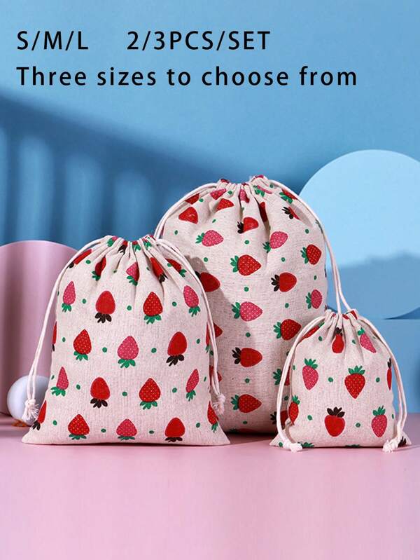 2/3 peças de bolsa pequena de pano para armazenamento com cordão, três tamanhos para escolher (P/M/G), bolso para pacotes com estampa de morango, bolsa de armazenamento, bolsa de armazenamento para classificação, bolsa à prova de poeira para casa, bolsa de mamãe, bolsa de fraldas, bolsa de pano, bolsa de armazenamento portátil para viagem, bolsa de armazenamento para presentes, joias, cosméticos, itens essenciais para viagem portáteis.