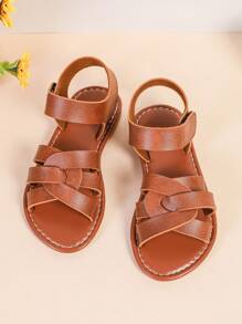 1 Pair Toddler/Little Girls' Brown PU Woven Strap Hook And Loop Closed Toe Flat Sandals, Fashionable & Cute Design, Suitable For 3-15 Years Old Girls, Daily Casual Wear, Spring/Summer New Arrival