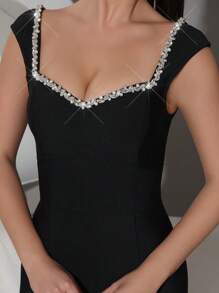 闪亮钻石装饰性感甜心领修身连衣裙，优雅女士正式晚礼服，派对礼服，婚礼宾客礼服