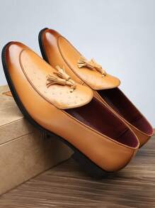 Men's Tassel Pointed Toe Oxford Shoes, New Stylish British Soft Sole Loafers - Yellow - View 1