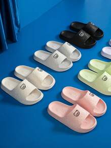 1 Pair Thick Plush Bear Design Slippers For Women, Couple Comfortable Slip-On Indoor Bathroom Anti-Slip Shower Sandals, EVA Material Summer Travel,Vacation Home Bathroom Decor Holiday Back To School