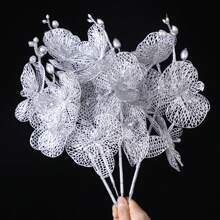 1 pezzo Fiore artificiale di orchidea dorato e argentato, adatto per decorazioni del Capodanno cinese, decorazioni natalizie, decorazioni per la casa, matrimoni, artigianato fai-da-te, decorazioni per la casa, accessori fotografici, decorazioni per hotel, decorazioni per feste, decorazioni per matrimoni, composizioni floreali stradali, celebrazioni di laurea - Multicolore - Visualizzare 2