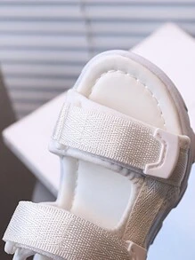 1 Pair White Infant Sandals, Fashionable & Comfortable Baby Girls Outdoor Summer Beach Sandals - White - View 4