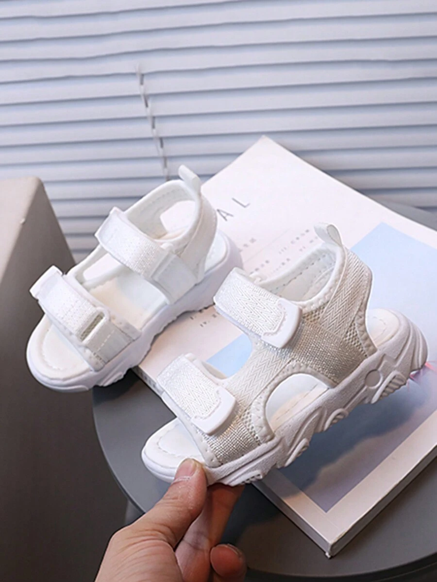1 Pair White Infant Sandals, Fashionable & Comfortable Baby Girls Outdoor Summer Beach Sandals - White - View 1
