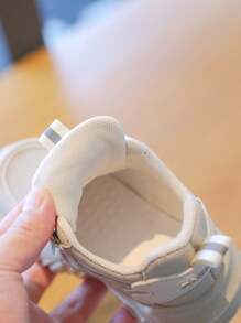 Kids Casual Sports Shoes, New Hook-And-Loop Soft Sole Anti-Slip Children Running Shoes, Boys & Girls, Toddler/Little Kid