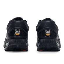 Nike Air Max Dn 男士休闲运动鞋，简约时尚，适合日常穿着 - 黑/黑/黑/金屬暗灰/冷灰/白 - 查看 5