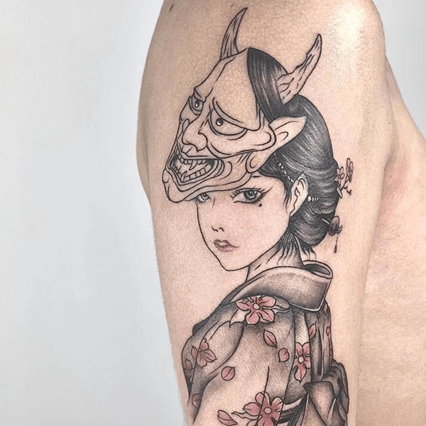 Naklejka tymczasowa Geisha Arm Tattoo, realistyczny i trwały fałszywy tatuaż, wodoodporny i odporny na ścieranie przez 7-15 dni