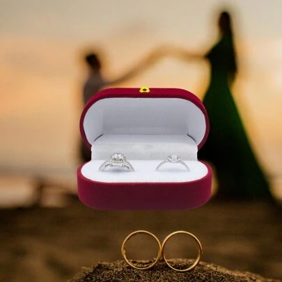 1个金色搭扣天鹅绒首饰盒，圆角设计，可装结婚戒指，毛绒面料，便携式椭圆形戒指耳环盒，适合搭配结婚戒指，女士返校礼物