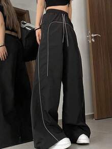 Pantalones cargo de pierna ancha negros con ribete blanco - Estilo ropa de calle - Negro - Ver 4