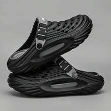 Plus Size Men's Summer Outdoor Breathable Sandals, Soft Thick Tire Sole Anti-Slip Closed Toe Beach/Hiking Slippers