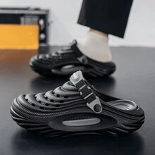 Plus Size Men's Summer Outdoor Breathable Sandals, Soft Thick Tire Sole Anti-Slip Closed Toe Beach/Hiking Slippers
