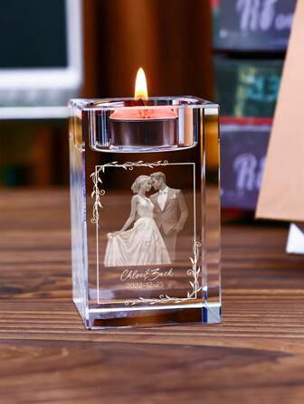 1 Pieza Personalizada Soporte de Vela de Cristal, Admite Personalización de Foto y Texto/Fuente en el Candelabro. Tamaño Opcional S o M, Gran Regalo Individualizado y Conmemoración en Navidad/Año Nuevo/Día de San Valentín/Boda/Aniversario/Cumpleaños/Días de Celebración, Día de San Valentín, Decoración Exquisita de Día de San Valentín, Vintage Personalizado, Personalizado, Regalo Único Ideal para Ella, Novio, Novia, Papá, Mamá, Familia, Amigos, Mascotas, Hogar, Sala de Estar, Graduación, Multifuncional, Ornamental, Reutilizable, Exquisito, Elegante, de Alta Calidad, Colorido, Moderno, Personalizado, Regalo Único Ideal para Él, Ella, Novio, Papá, Novia, Mamá, Familia, Amigos, Salón de Té, Hogar, Jardín, Oficina, Para Aniversarios, Para el Día de San Valentín, Para el Día de la Madre, Para Cumpleaños, Para el Día del Padre, Para Graduación, Para Bodas, Para Inauguración de Casa, Renovación del Hogar, Ambiente Cálido, Hogar y Vida, Artesanías Personalizadas, Suministros de Regalo de Navida