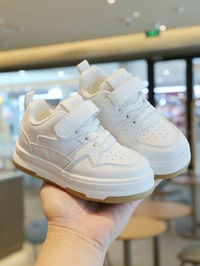 全新儿童休闲低帮运动鞋，软帆布鞋面和鞋底，防滑，幼儿和小孩运动鞋