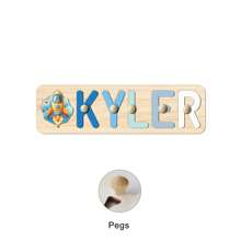 个性化木制拼图——适合生日、节日和洗礼。自定义名称拼图，独特的礼物，是生日、万圣节或洗礼等任何场合的绝佳选择。