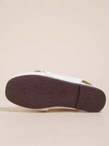 1 paire de sandales plates à bout fermé pour filles, en PU à semelle souple anti-dérapante, convient pour l'été