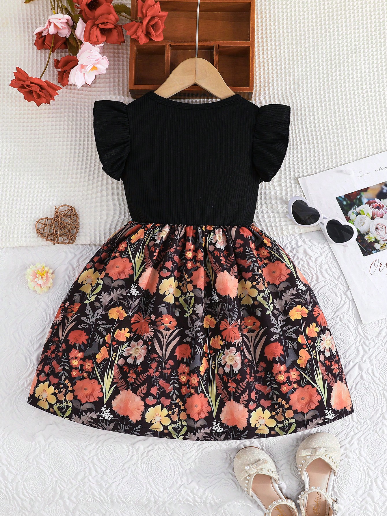 فستان كاجوال للفتاة الصغيرة، برقبة مستديرة ومزركش...